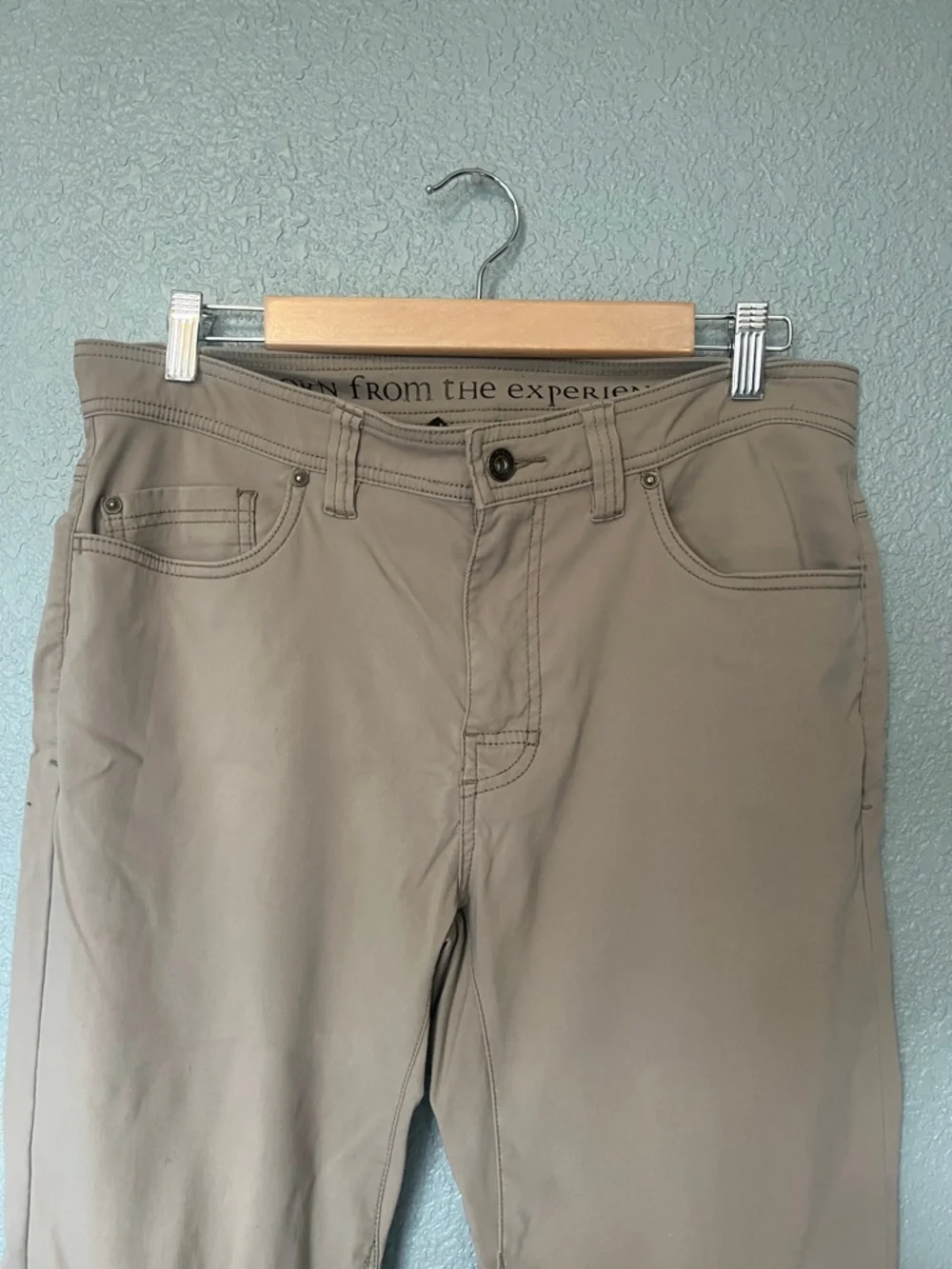 PrAna Brion Slim-Fit Pant in Sandbar 33WX32L EUC